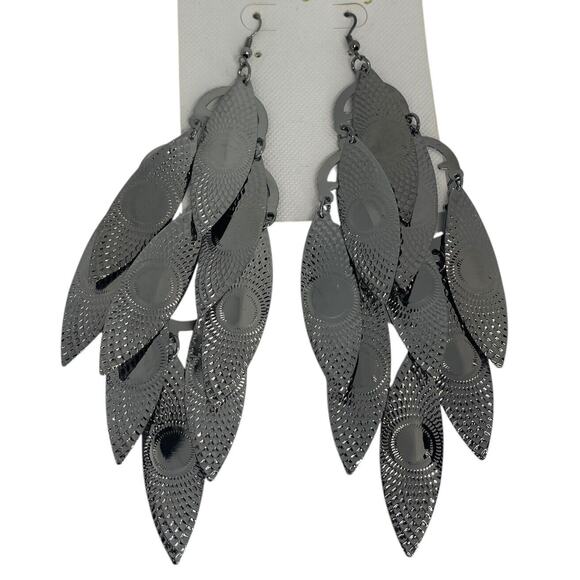 Black Tone Statement Earrings Leaf Drop Floral Dangle Style Intricate Fashion - Picture 1 of 9